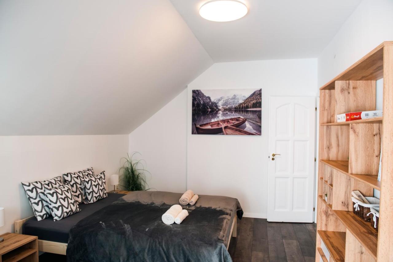Anavrin Apartman Free Parking Apartment Pecs Bagian luar foto