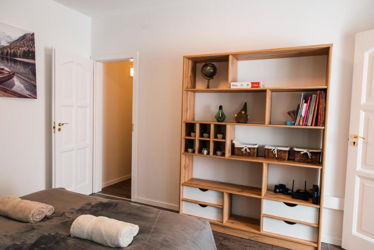 Anavrin Apartman Free Parking Apartment Pecs Bagian luar foto