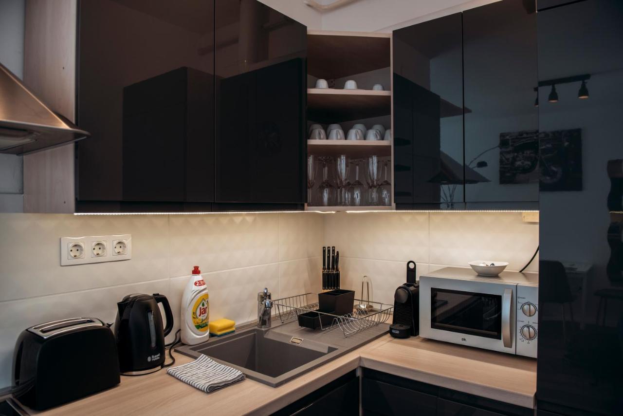 Anavrin Apartman Free Parking Apartment Pecs Bagian luar foto